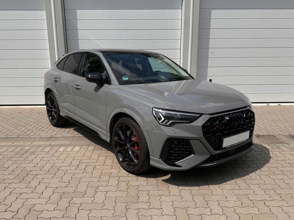 Audi RSQ3