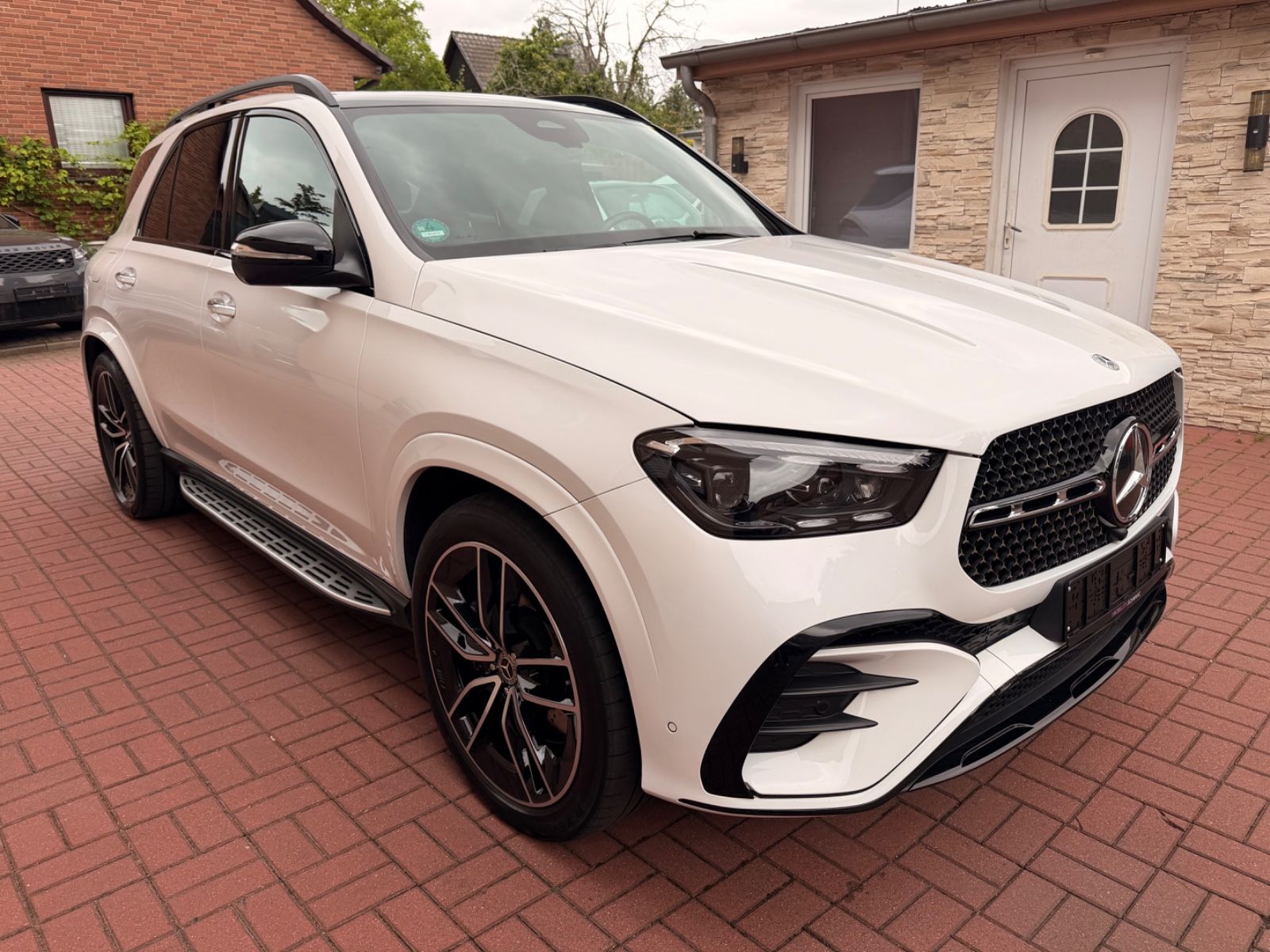 Mercedes-Benz GLE 350 de 4Matic AMG PANO 22 ALU BURMESTER VOLL foto 3