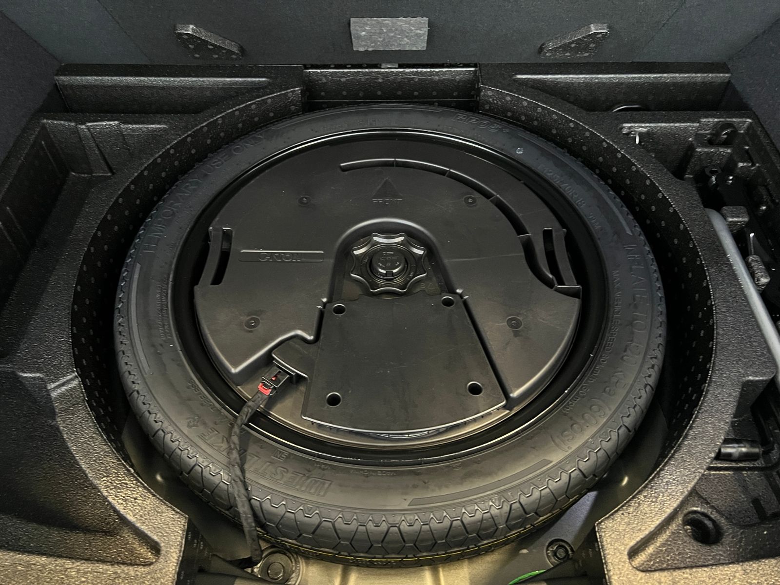 Fahrzeugabbildung SKODA Karoq Sportline 2.0 TSI 4x4 DSG *Panorama, AHK,