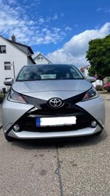 Toyota Aygo x/Touchscreen/Rückfahrkamera/A... - Toyota: Aygo Toyot