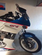 Kawasaki GPZ500S - KAWASAKI GPZ 500 S