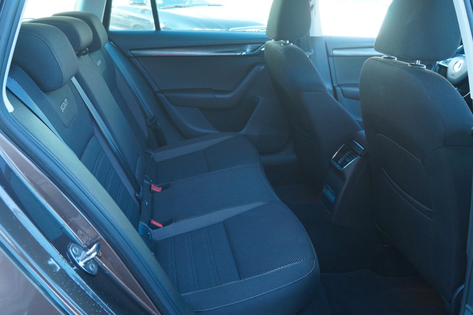 Fahrzeugabbildung SKODA Octavia Combi Scout 4x4 *TÜV, Inspektion neu