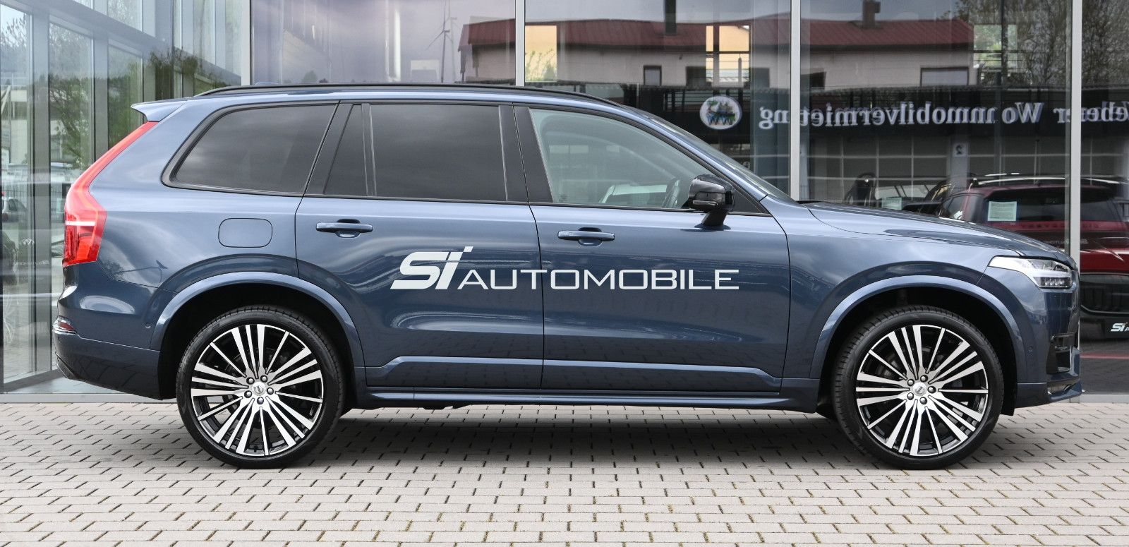 Fahrzeugabbildung Volvo XC90 B5 D AWD R-Design °AHK°STANDHEIZ°PANO°22"°