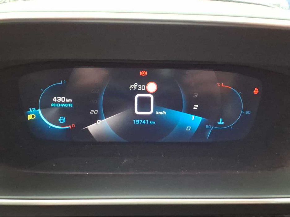 Fahrzeugabbildung Peugeot 208 1.2 Allure Pack LED/NAVI/DAB/SHZ/SPORTSITZ/8
