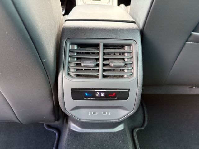 Leon Sportstourer VZ 1.4 e-Hybrid Navi LED AHK