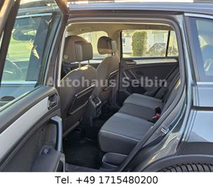 Volkswagen Tiguan - 11