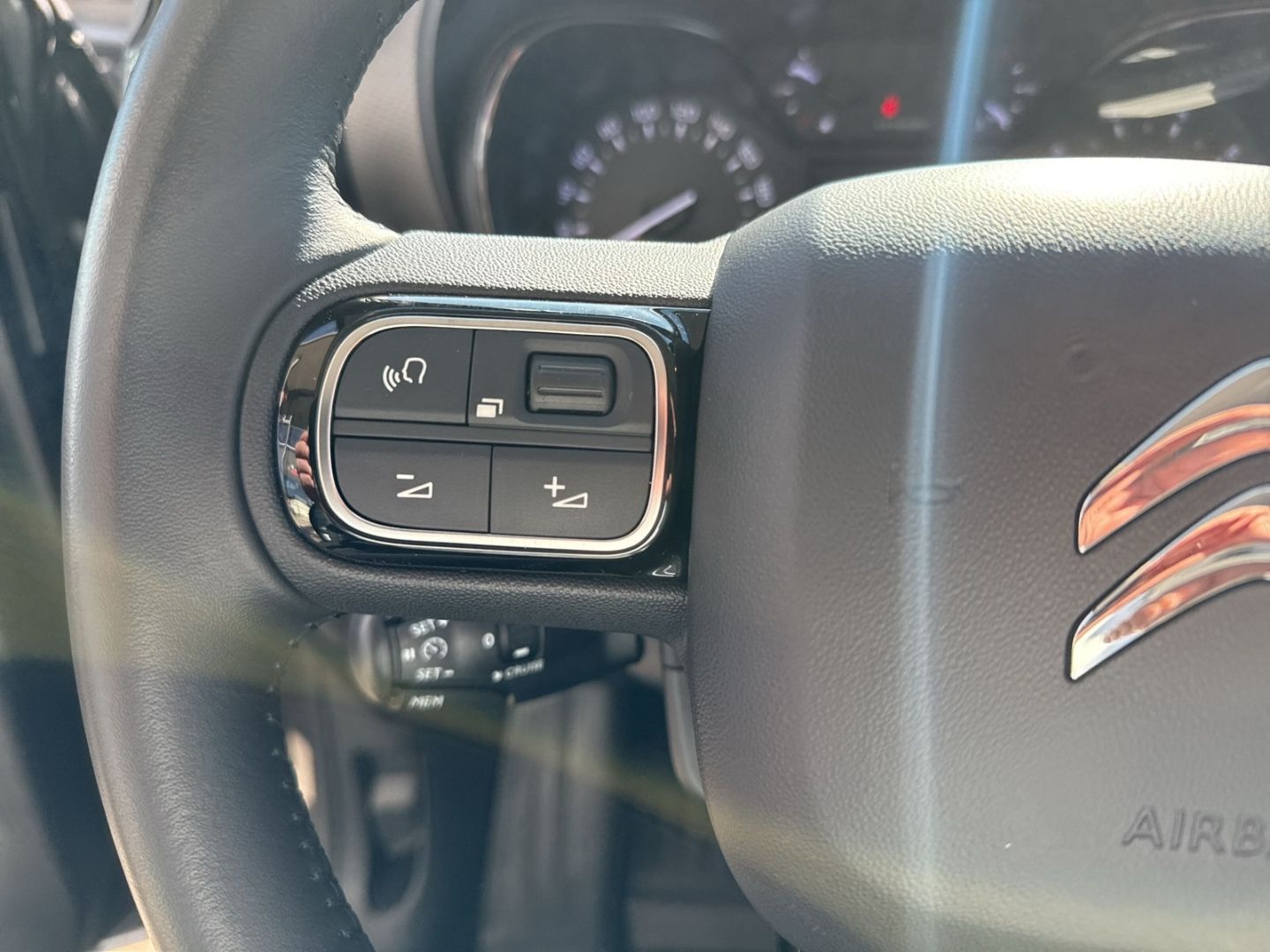 Fahrzeugabbildung Citroën C3 Aircross C-Series 1.2 PureTech 130 Automatik