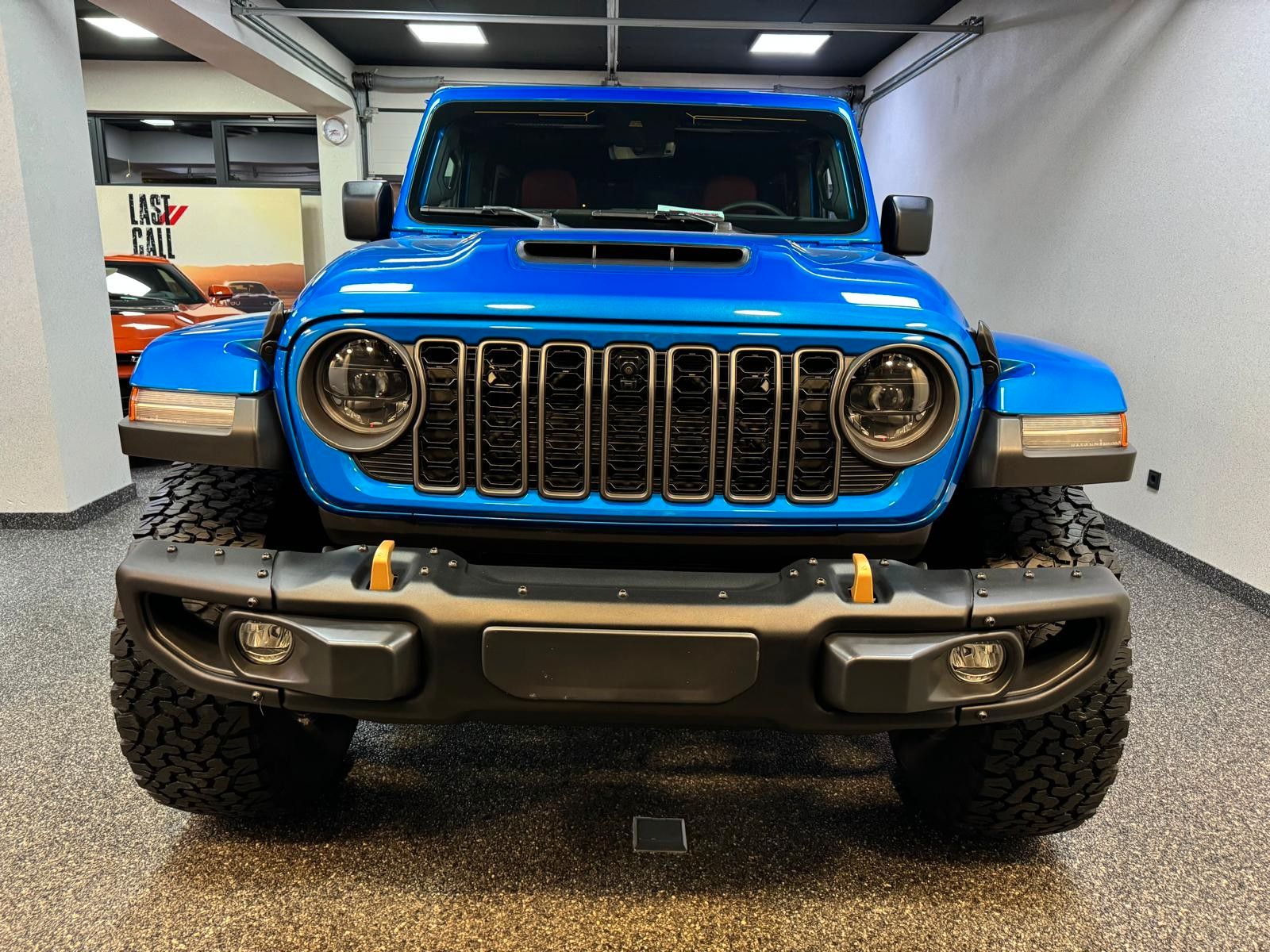 Fahrzeugabbildung Jeep RUBICON 392-6.4L HEMI V8-RECON 35"-STEEL BUMPER
