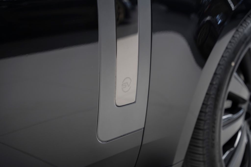 Range Rover P615 SV LWB 2026 BLACK/RED SUITE - Bild 12