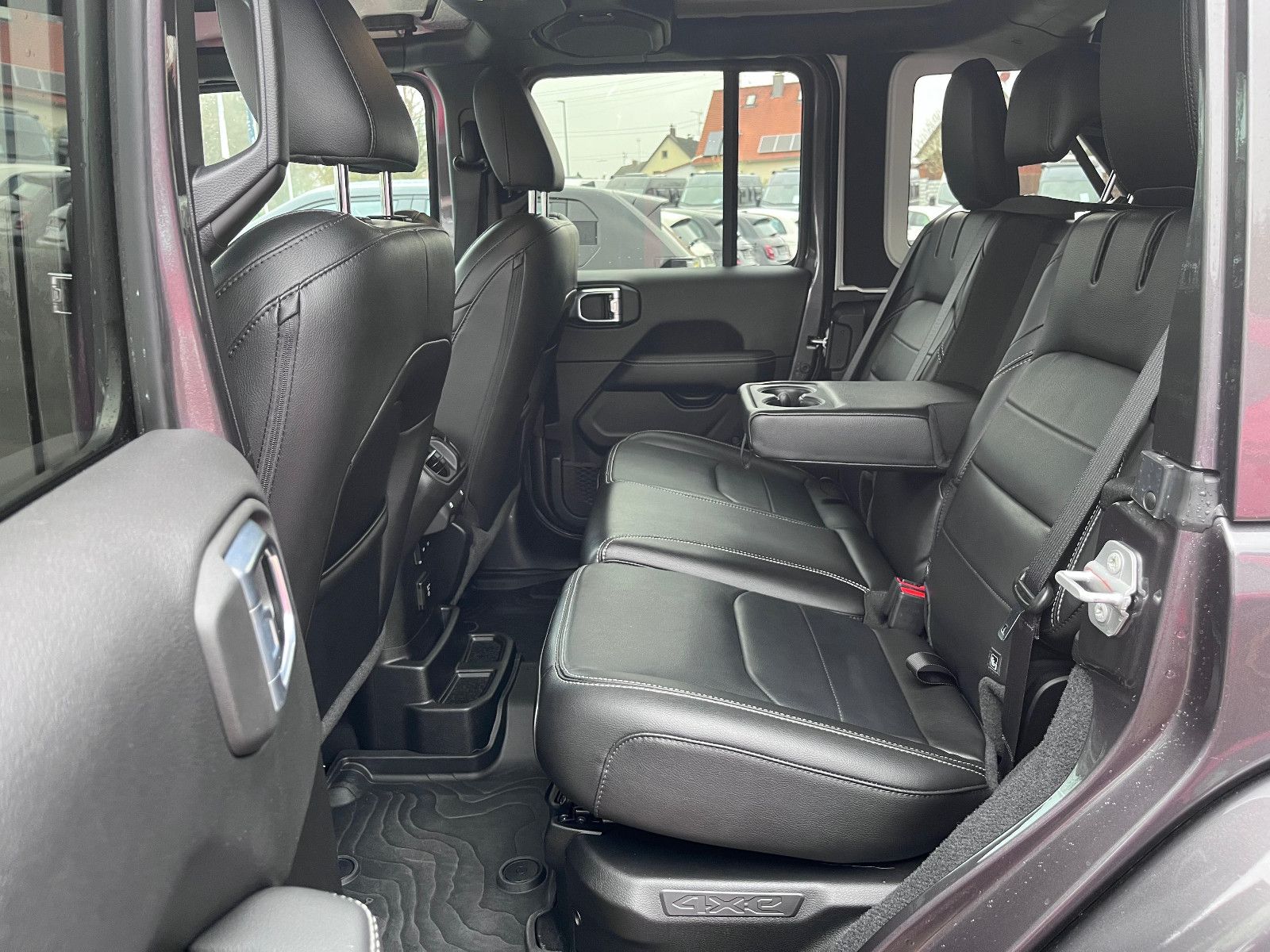 Fahrzeugabbildung Jeep Wrangler / Wrangler Unlimited Plug-In Hybrid Sah