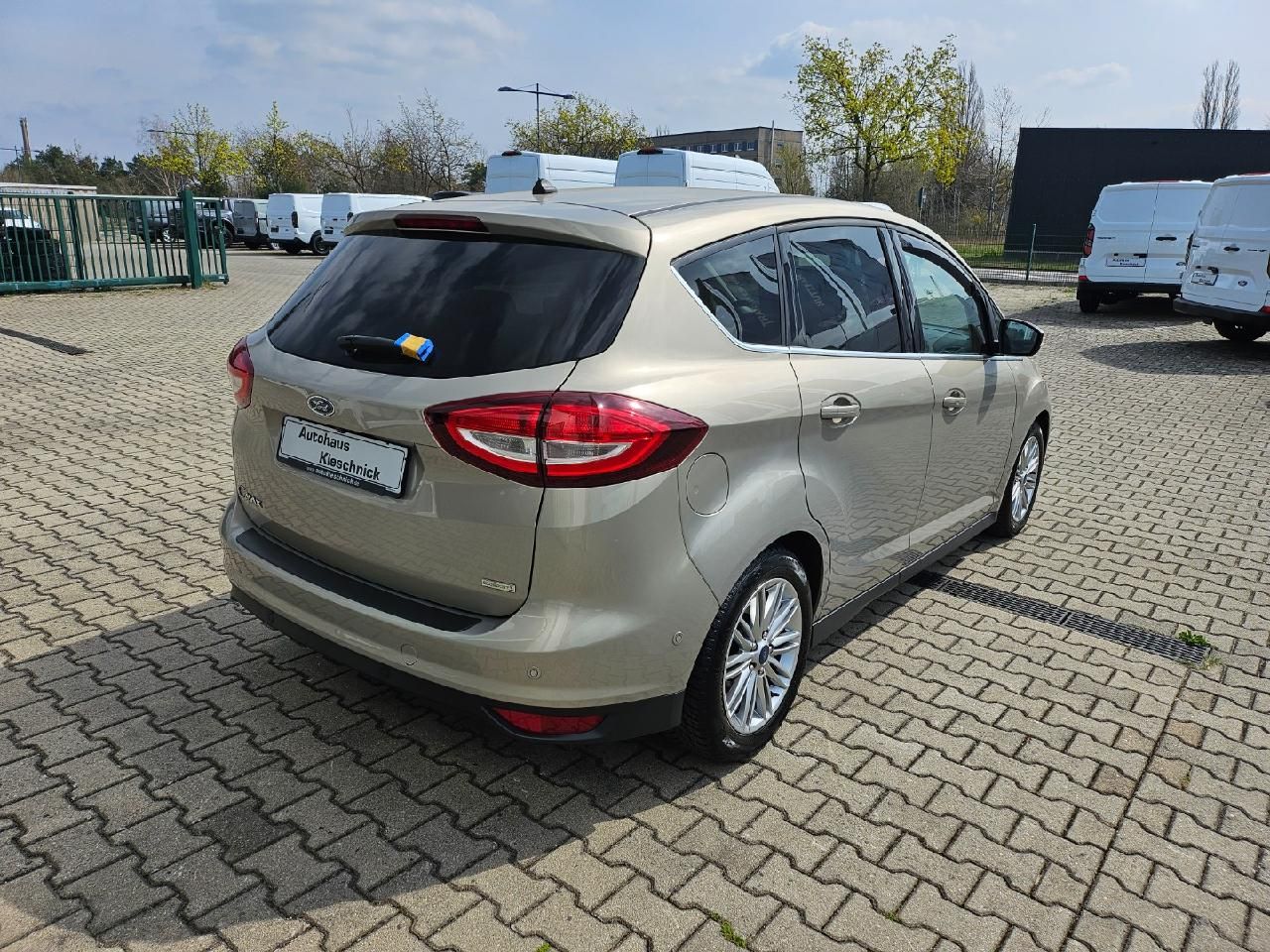 Fahrzeugabbildung Ford C-MAX Titanium