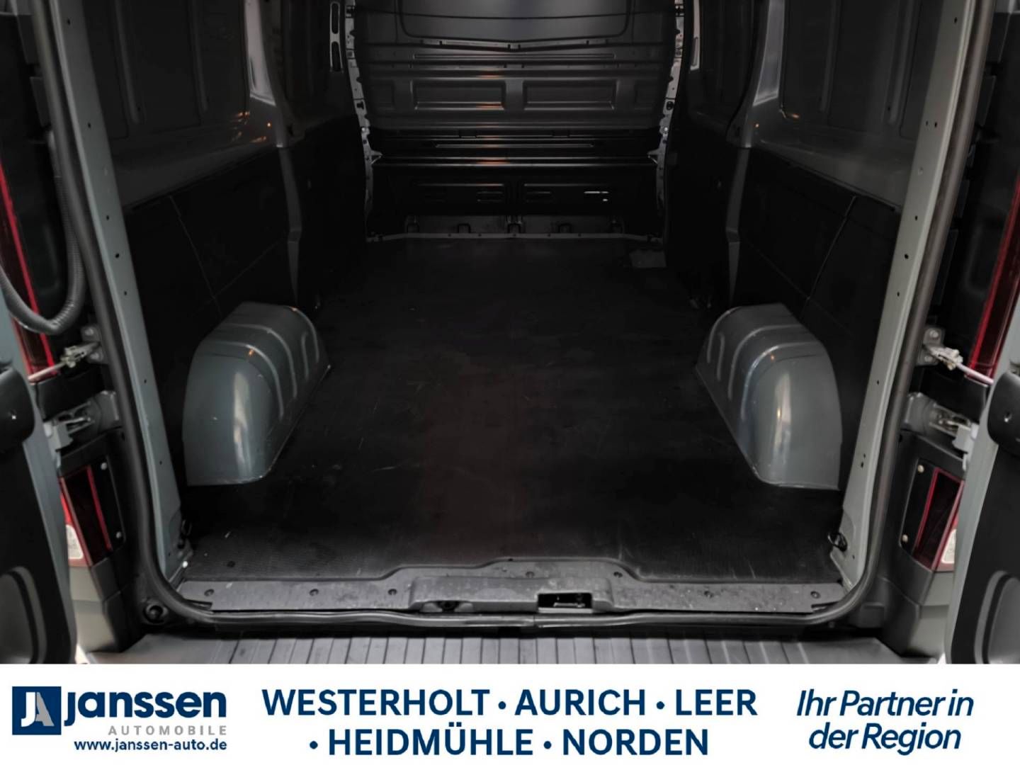 Fahrzeugabbildung Renault TRAFIC Lkw Komfort L2H1 3,1t Blue dCi 170 EDC