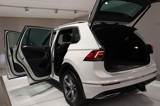 Tiguan 2.0 TSI 4Motion R-Line Pano Dynaudio Lede