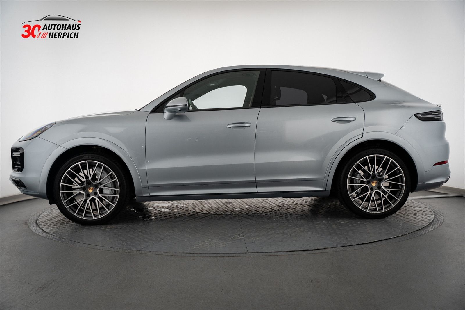 Porsche Cayenne Turbo Coupé 22" BiColor Carbon SAGA HAL foto 2