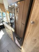 Eura Mobil IL 655 EB 2xKLIMA+Hubstützen+Sat.Anlage/TV+Solar