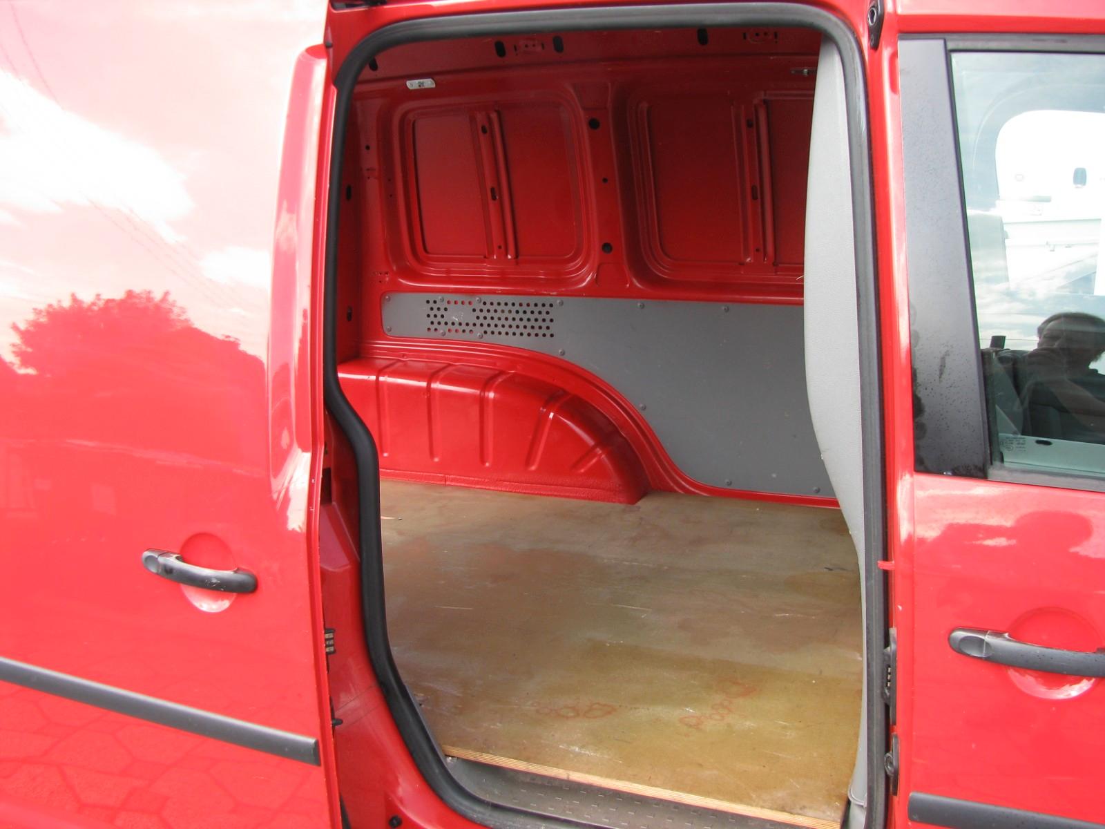 Volkswagen Caddy 2009 — photo 7