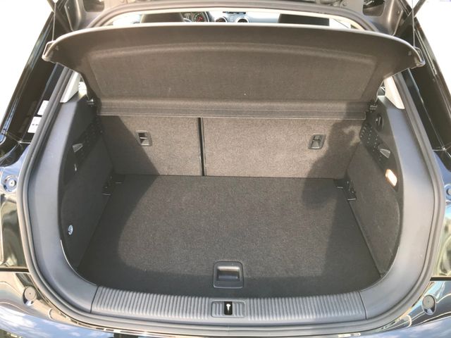 Foto Nummer 8: AUDI A1