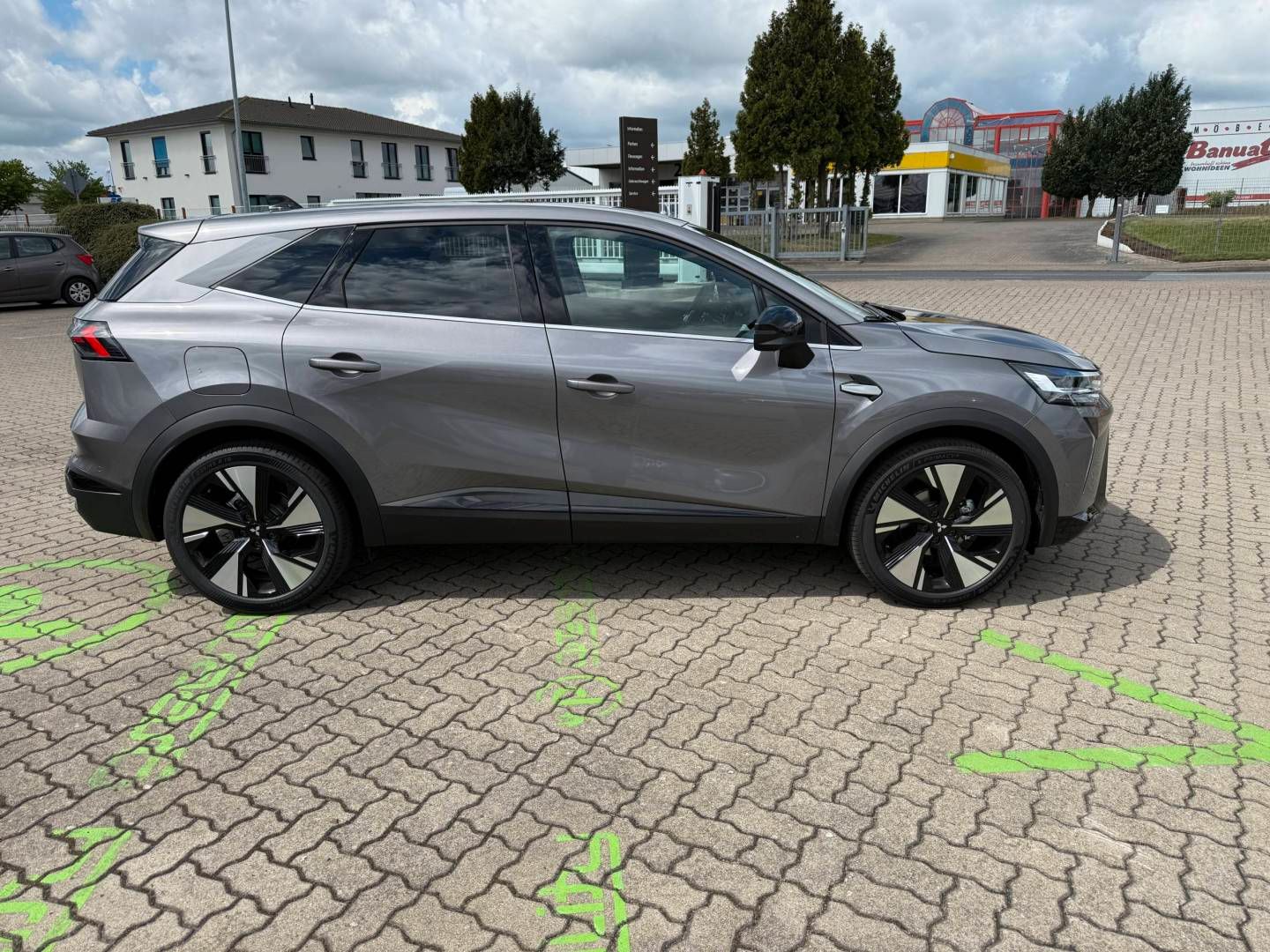 Fahrzeugabbildung Mitsubishi Grandis Intro Edition 1.3 T-Benziner 7-DCT