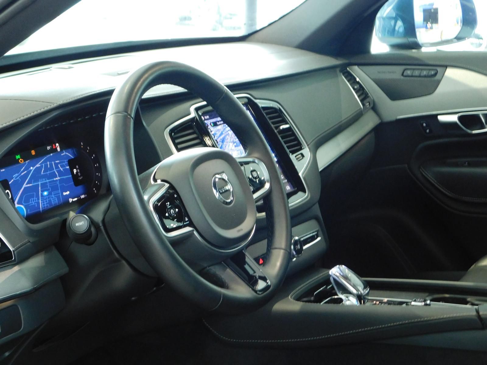 Fahrzeugabbildung Volvo XC90 B5 D AWD Plus Bright