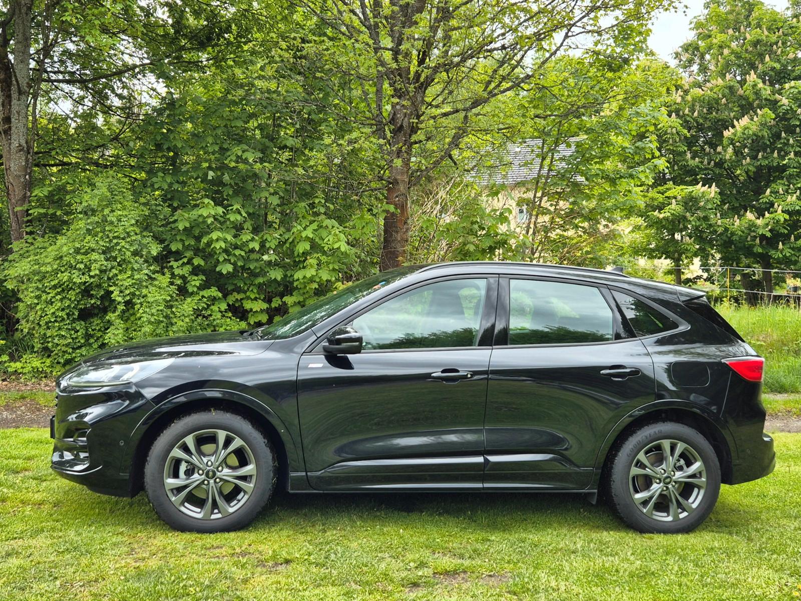 Ford Kuga ST-Line HUD-AHK-Kamera-Wi+Tech-PAKET