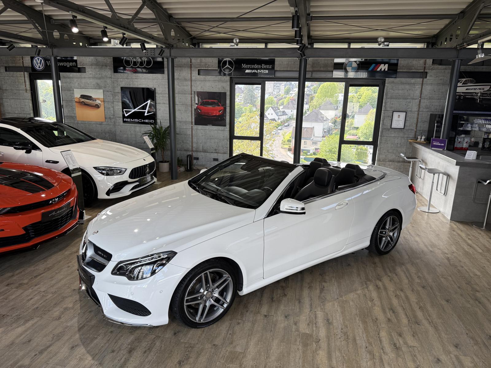 Mercedes-Benz E 200 Cabrio AMG Line*LED*R.KAMERA*LEDER*NAVI