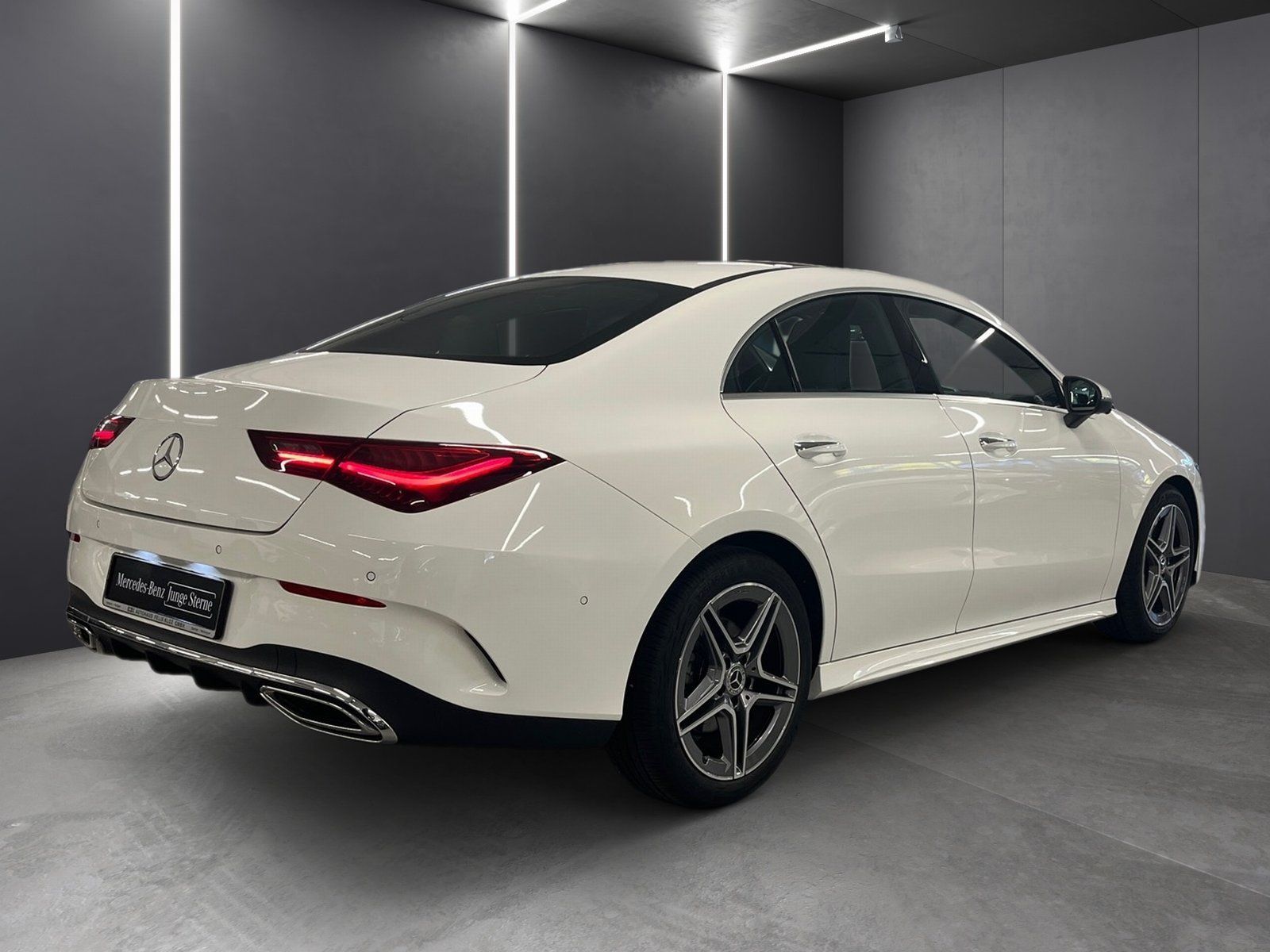 Fahrzeugabbildung Mercedes-Benz CLA 200 AMG Plus*HUD*Pano*360°*MultiBeam*Memory*