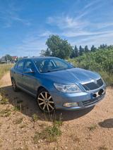 Skoda Octavia - Skoda Octavia aus 2012 mit Diesel-Antrieb: Limousine