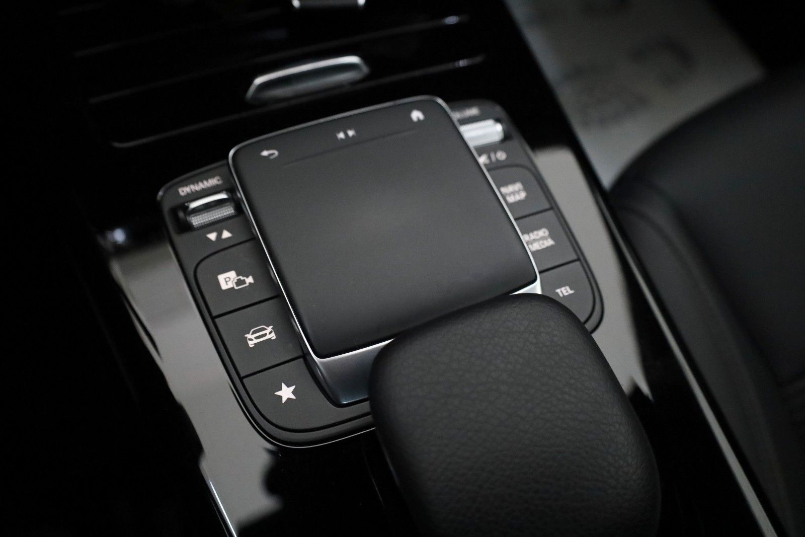 Fahrzeugabbildung Mercedes-Benz CLA 250e Coupé T.Leder,Navi,LED,SH,Park Paket