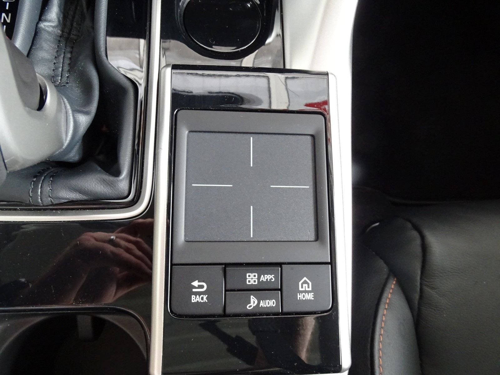 Fahrzeugabbildung Mitsubishi Eclipse Cross Top 2WD CVT