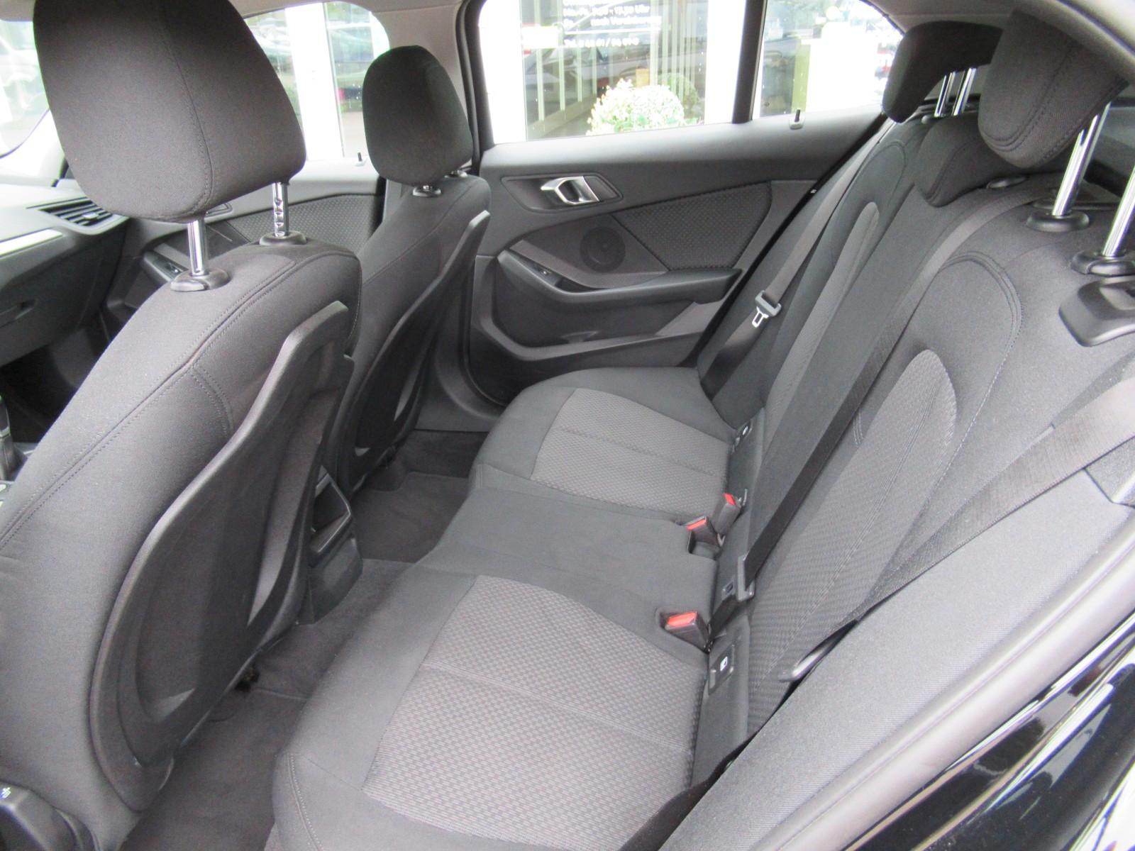 BMW 116 1 Limousine 116 i, миниатюра 12