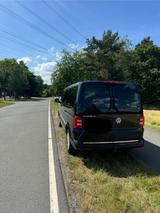 Volkswagen T6 Caravelle Highline !!ATM ca 68.000 km !! - schwarze Volkswagen T6 Caravelle