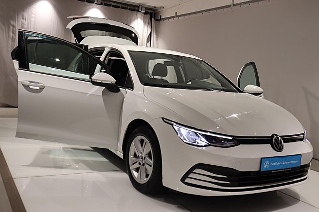 Golf 1.5 TSI Life ACC NAVI SHZ BT PDC LED Klima