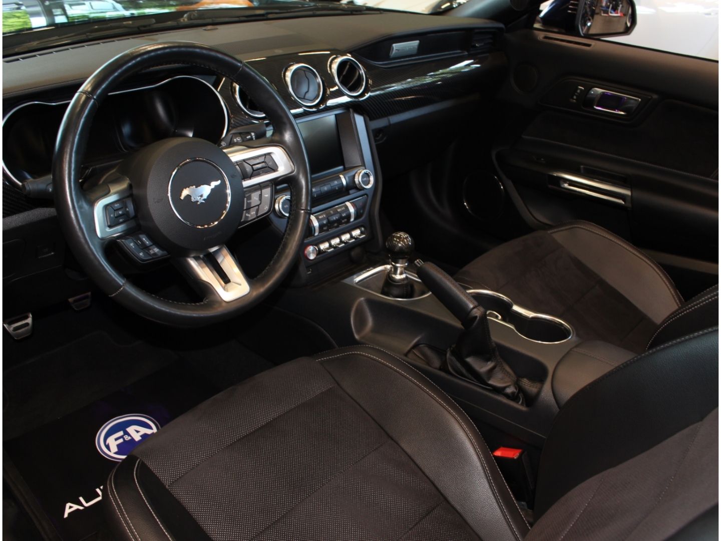 Fahrzeugabbildung Ford Mustang GT Convertible 5.0 Ti-VCT V8*Navi*Kamera