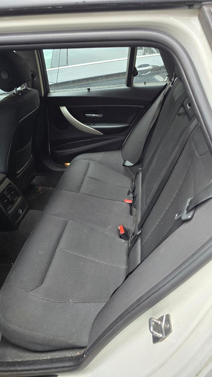 BMW 318 2014 — photo 6