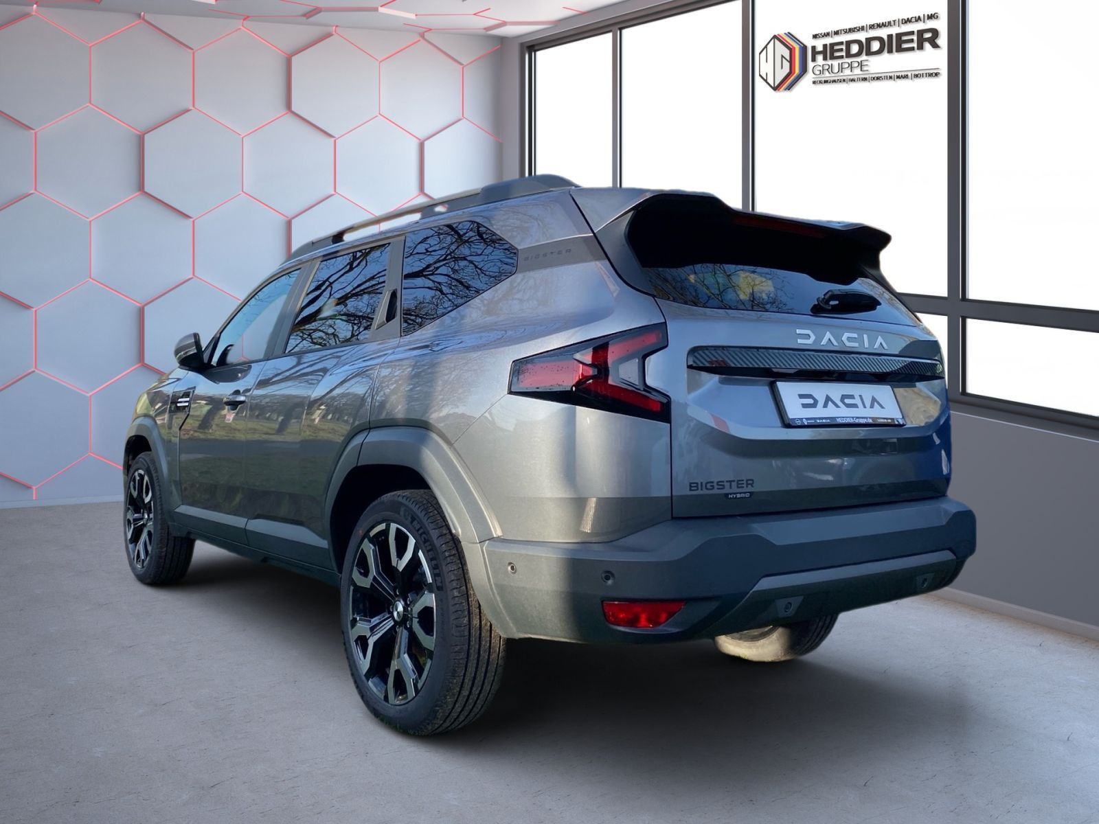 Fahrzeugabbildung Dacia Bigster 1.8 E-TECH Hybrid 155 Journey *Glasdach*