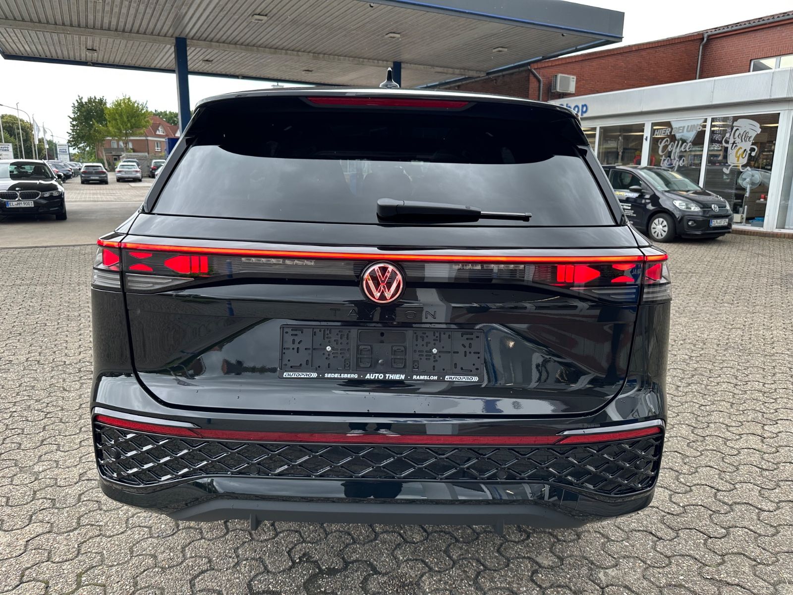 Fahrzeugabbildung Volkswagen Tayron 2.0 TDI 4M R-Line DSG Pano/AHK/NAVI/ACC