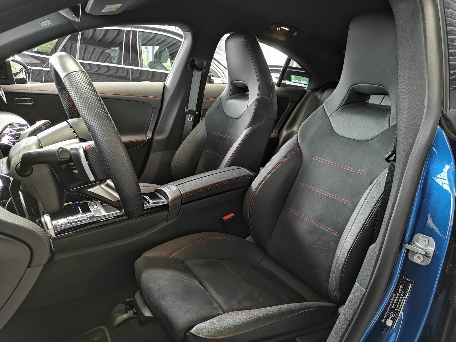 Mercedes-Benz CLA 200 Coupé AMG ADVANCED+BURMESTER+NIGHT+WINTE foto 12