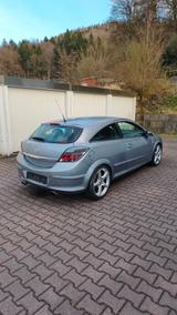 Opel Astra H GTC 2.0 Turbo Sport  - Opel Astra: H Gtc Turbo