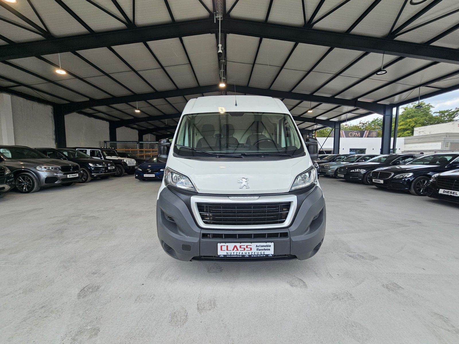 PEUGEOT Boxer