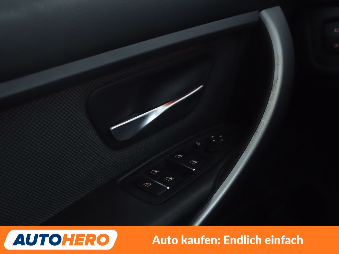 BMW 3er 320i Advantage Aut.*NAVI*LED*TEMPO*PDC*SHZ*