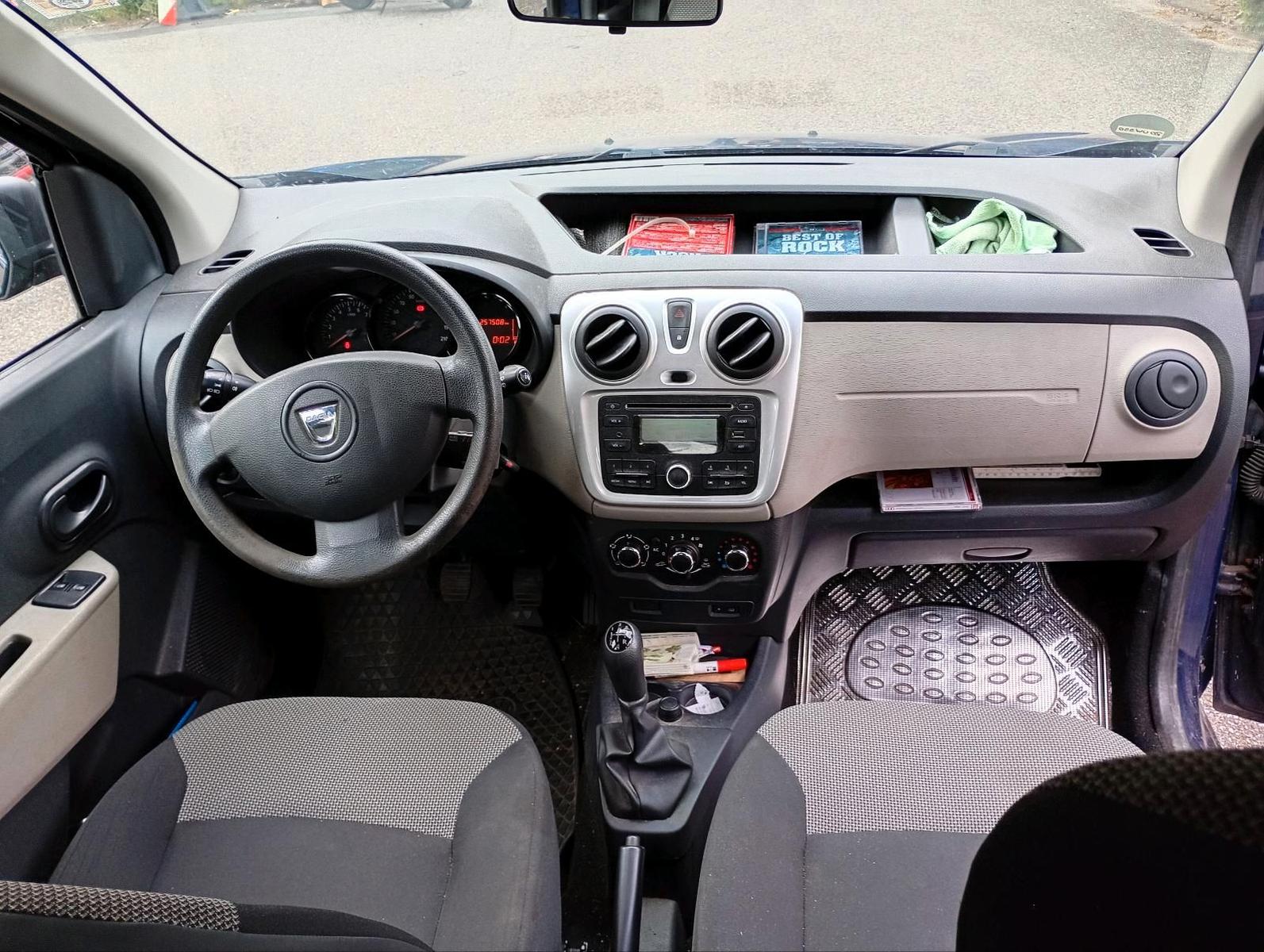 Dacia Dokker 2013 — engine 83 HP (61kW)