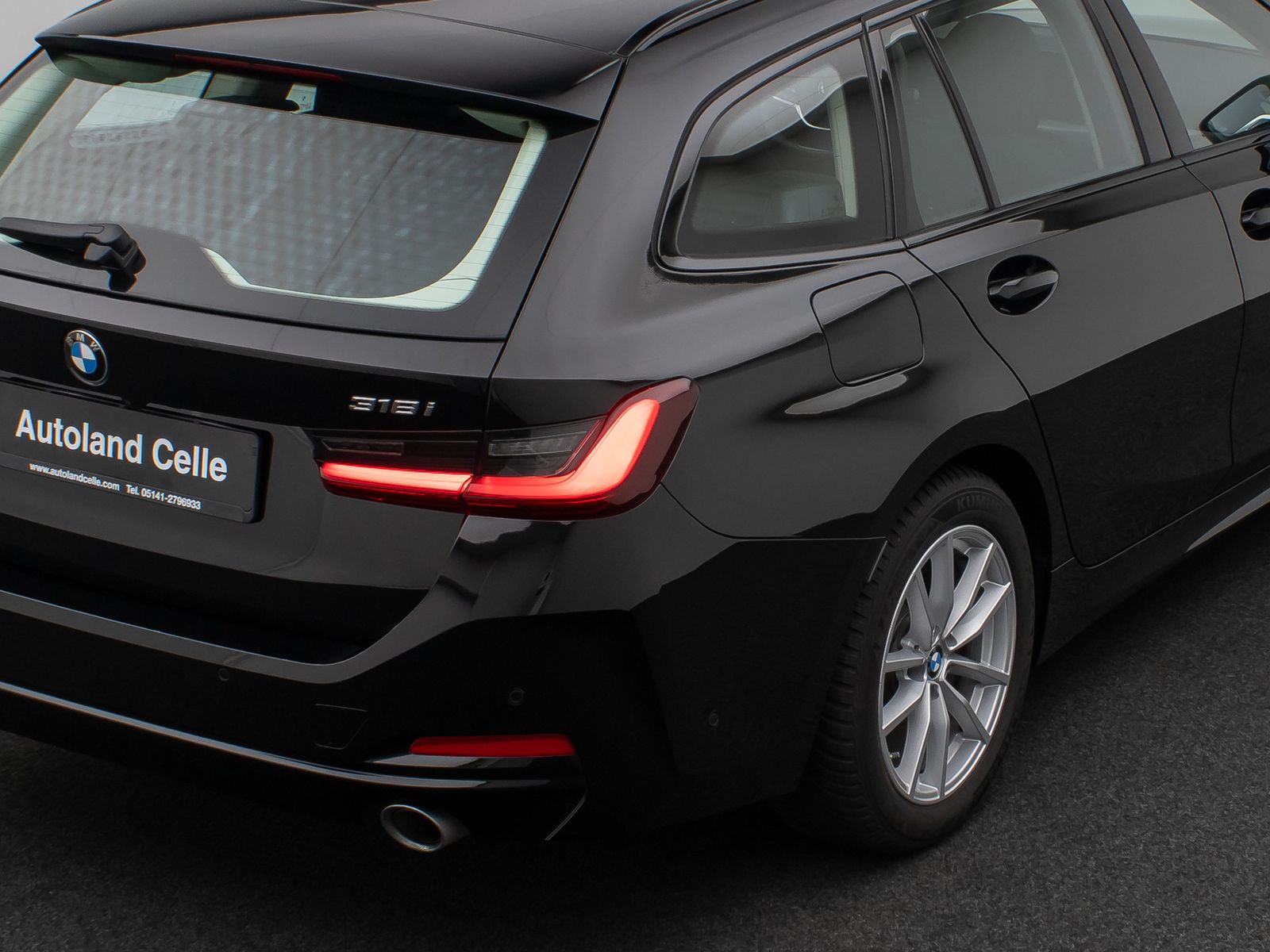 Fahrzeugabbildung BMW 318i Kamera DAB Widscreen Geschwindigkeitsreg