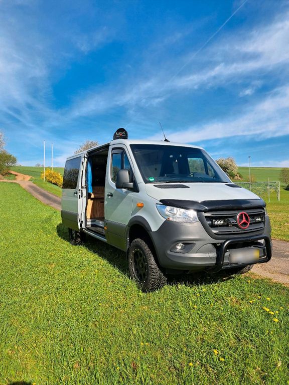 Image of Mercedes-Benz Sprinter
