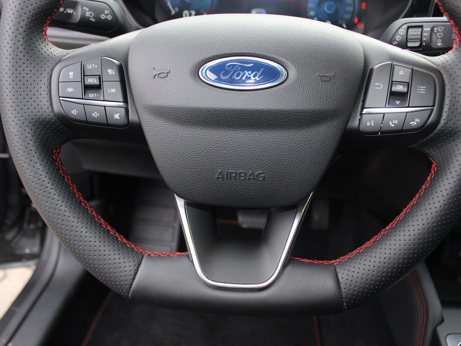 Fahrzeugabbildung Ford Focus ST-Line X 1,5 EcoBlue