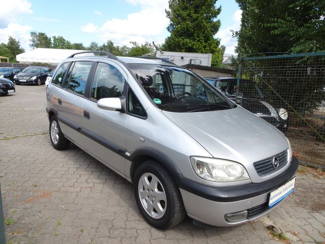 Opel Zafira A Elegance