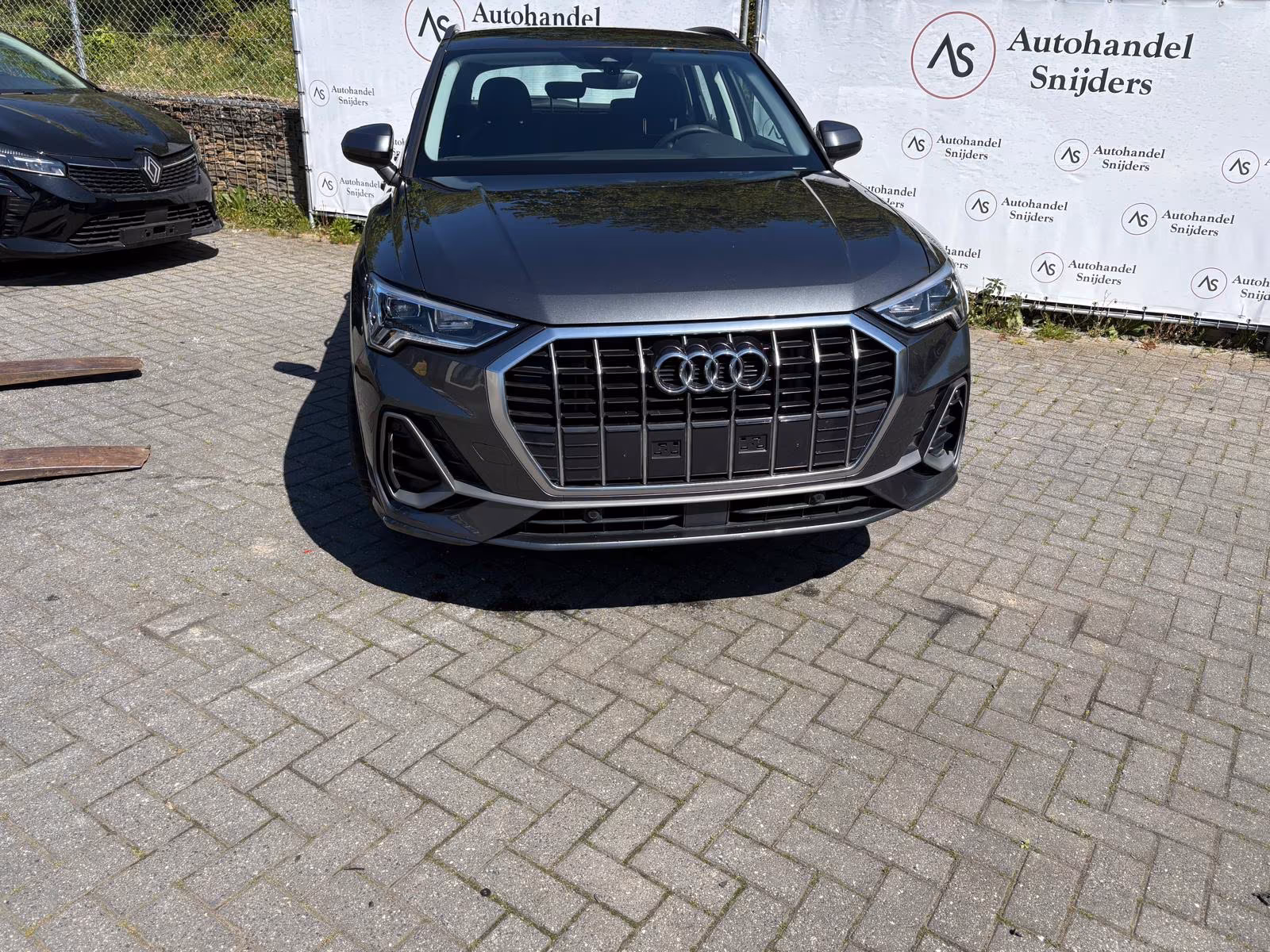Audi Q3 45 TFSI e S line