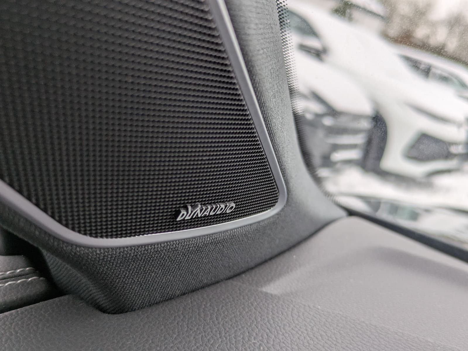 Fahrzeugabbildung Volkswagen Touareg 3.0TDI 4M R-Line VOLL Black 22" UPE 114T