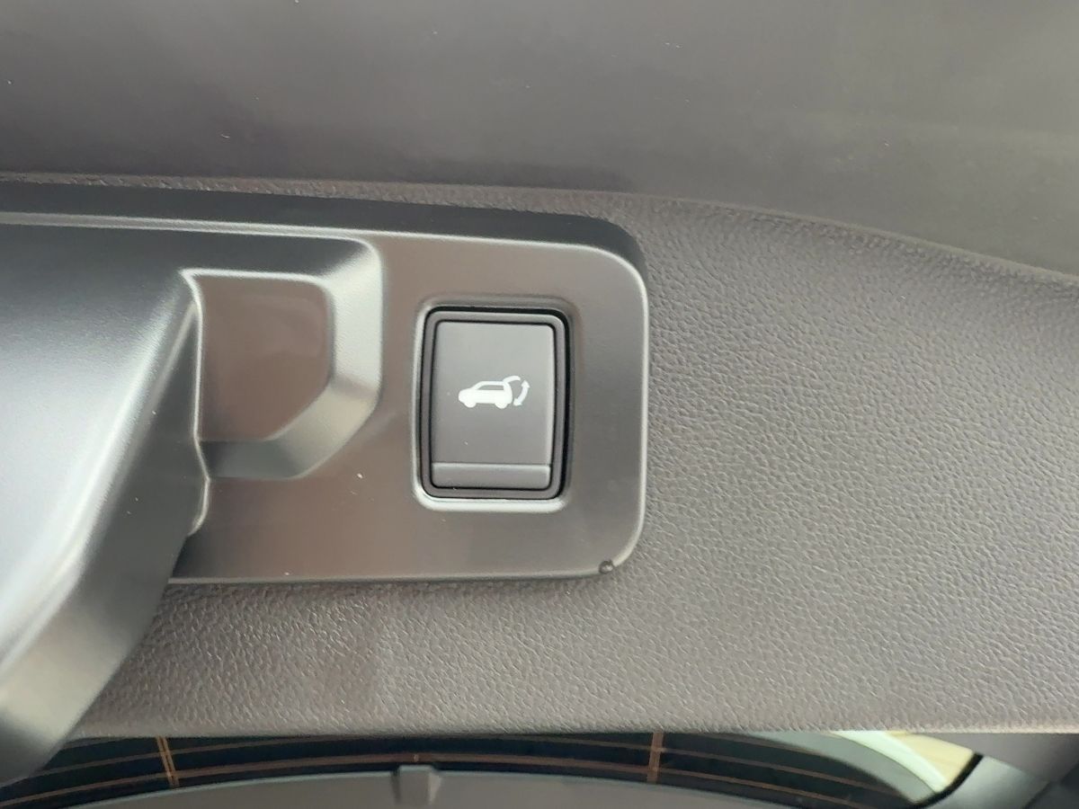 Fahrzeugabbildung Renault Austral Techno 160 Aut. el. Heckkl. GJR