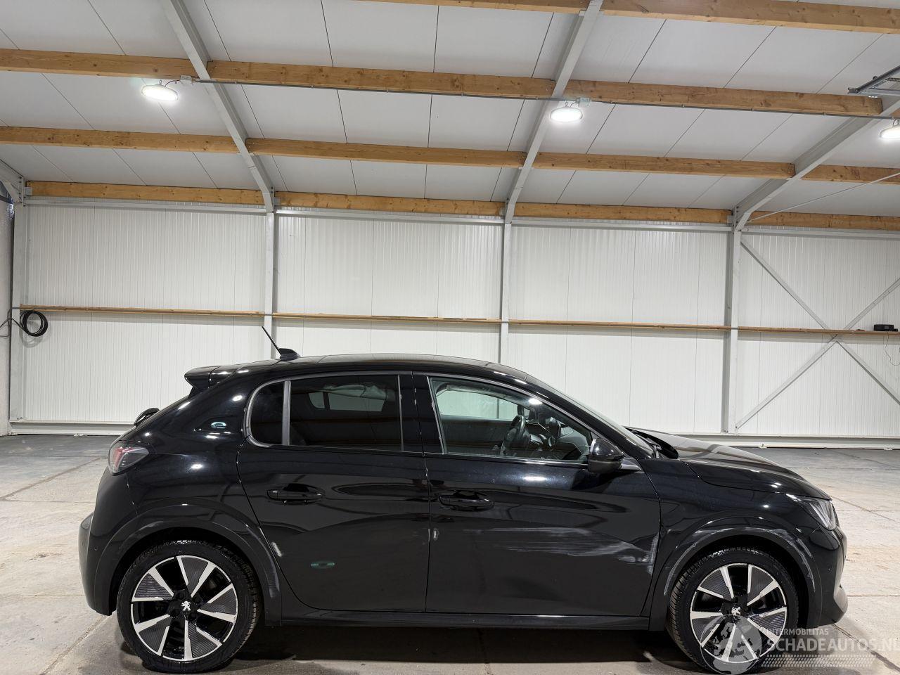 Peugeot e-208 50kWh GT Pack Panoramadak