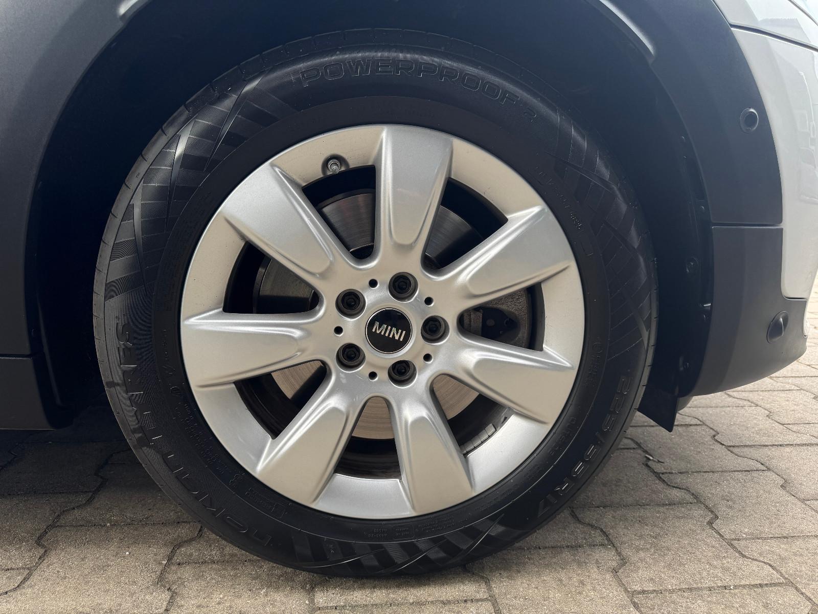 MINI Countryman S Autom.*NAVI*RüKAMERA*